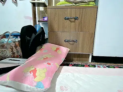 Laiskie_33 webcam