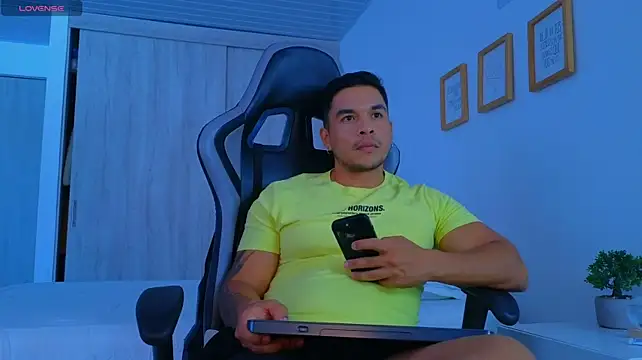 estebandelouis live sex cam