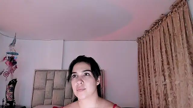 brianaGuzman webcam