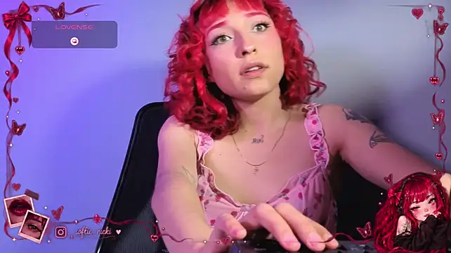 NickiYoung webcam