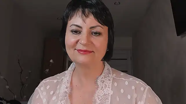 Helen_Beller webcam