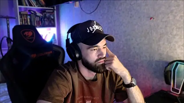 _Serious_Man webcam