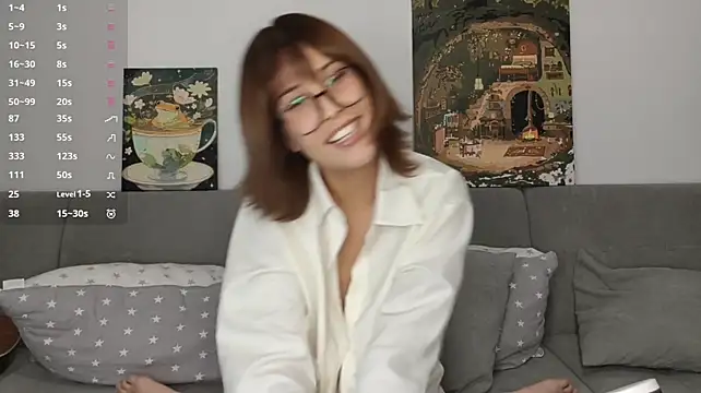 UlaHollars live sex cam
