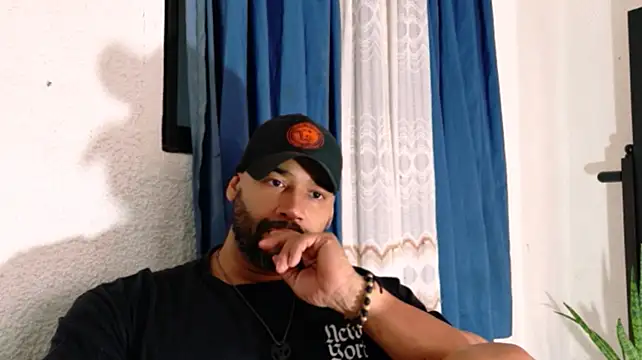 musclehetero webcam