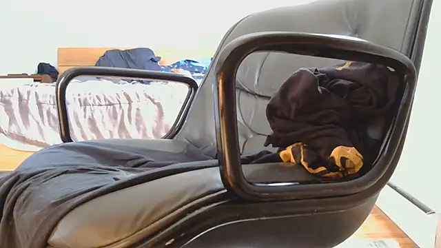 hungbottom603 live sex cam