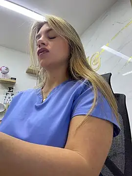 alicee16 live sex cam