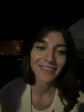 -AngelAri-