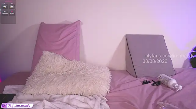 YourMandy webcam