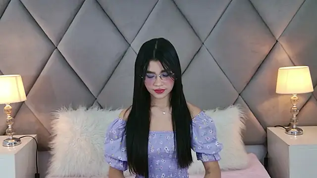 OliviaDiaz live cam on StripChat