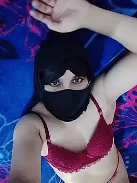 Banouti_23 live cam