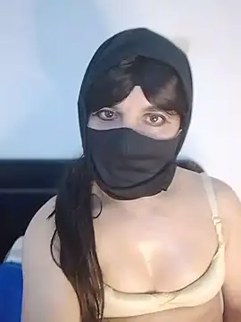 Banouti_23 webcam