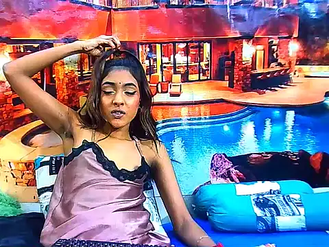 IndianPretty14u2Luv live cam on StripChat