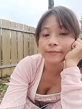 Linda-yiyi webcam
