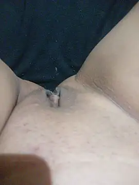 Khaleyssi webcam