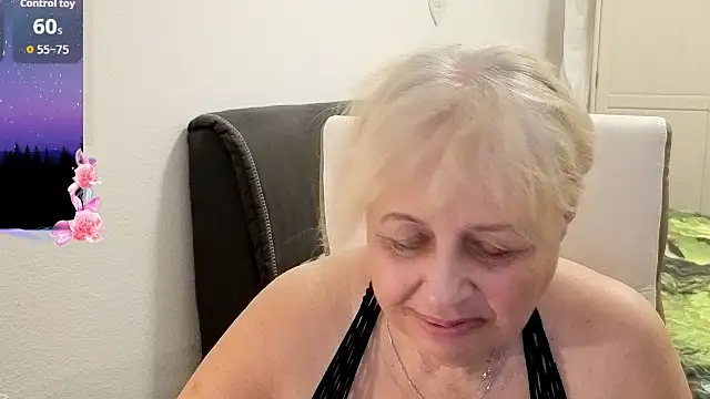 SusiLifeXXX live sex cam