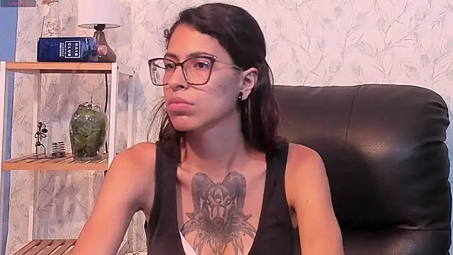 Emily_Lopera webcam