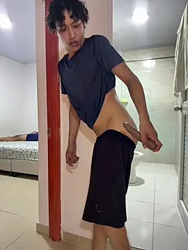 TonnyBottom webcam