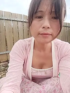 Linda-yiyi webcam