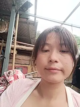Linda-yiyi webcam