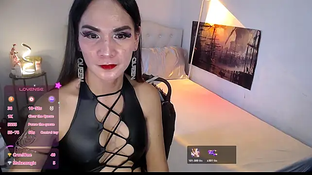 NinaDOM4CUM webcam