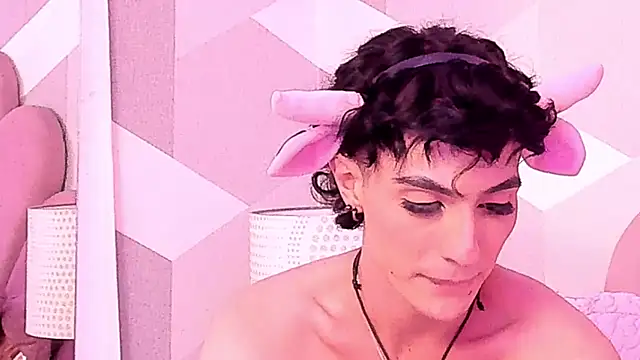 KylieMonnett webcam