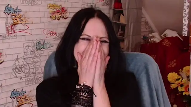 DebraMilf webcam