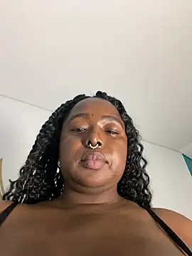 TanishaEvans webcam