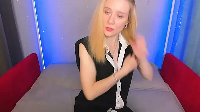 NikaBond webcam