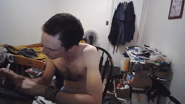 JohnnyMoves webcam