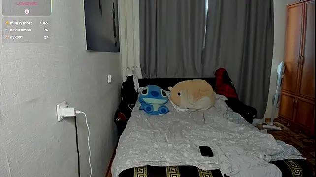 monica__elder webcam
