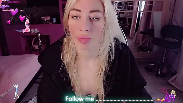 AnnieGOld_ webcam