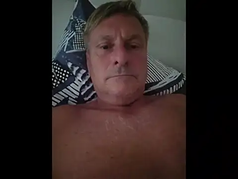 johnnym1 webcam