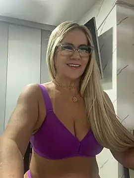 LARIANA_RIVERA23 webcam