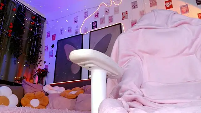 Ayla_Hicks webcam