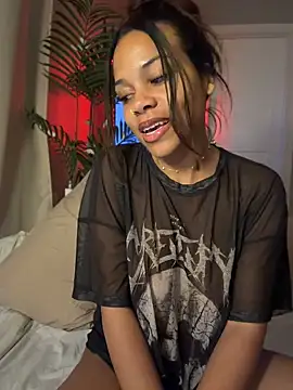 Petite_Baddie