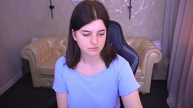 KristiFoxy webcam