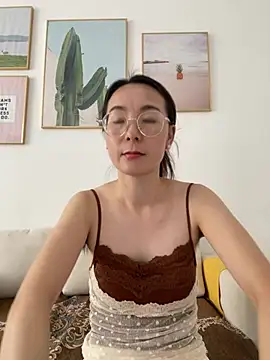 you-520 live cam on StripChat