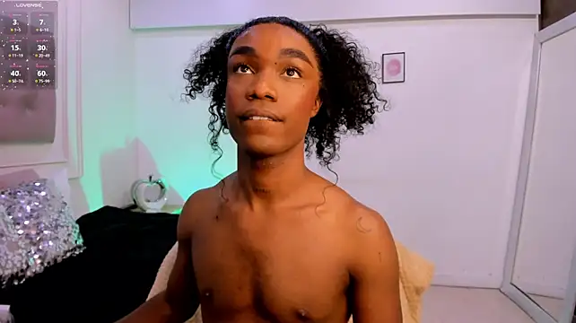 Nico_Dior webcam
