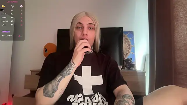 Chloevesper webcam