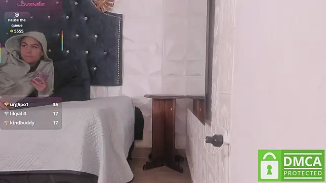 Chloe_moon1 webcam