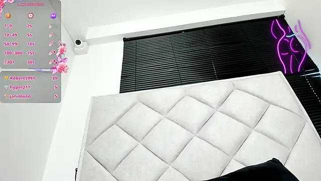 azul_moonn webcam
