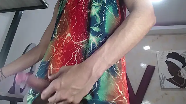 ROMMIE_HOT1