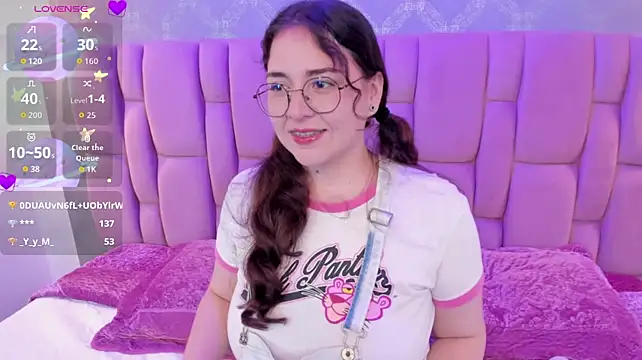 Lily-Moon_ live cam on StripChat