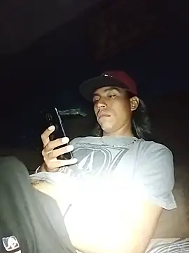AlexAlejandro13 webcam