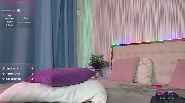 RubyValen webcam