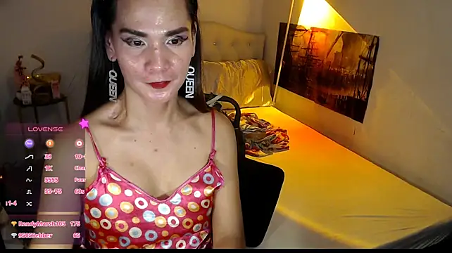 NinaDOM4CUM webcam