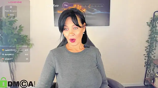 Sara_Devills webcam