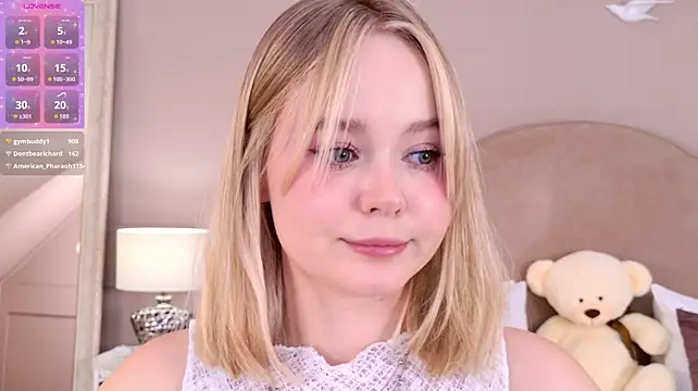 ElaraVance webcam