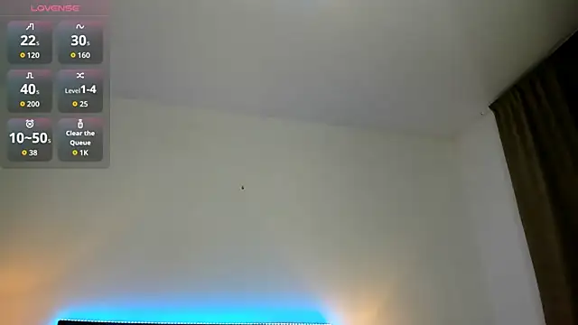 DellaRows webcam