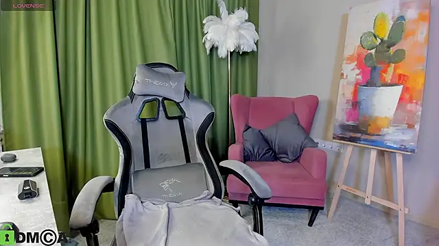 DianaRayyy webcam